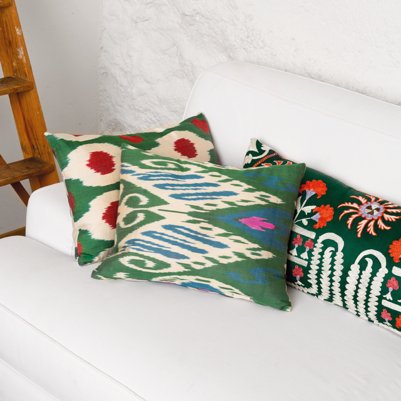 How Many Cushions Should You Have on Your Sofa? –